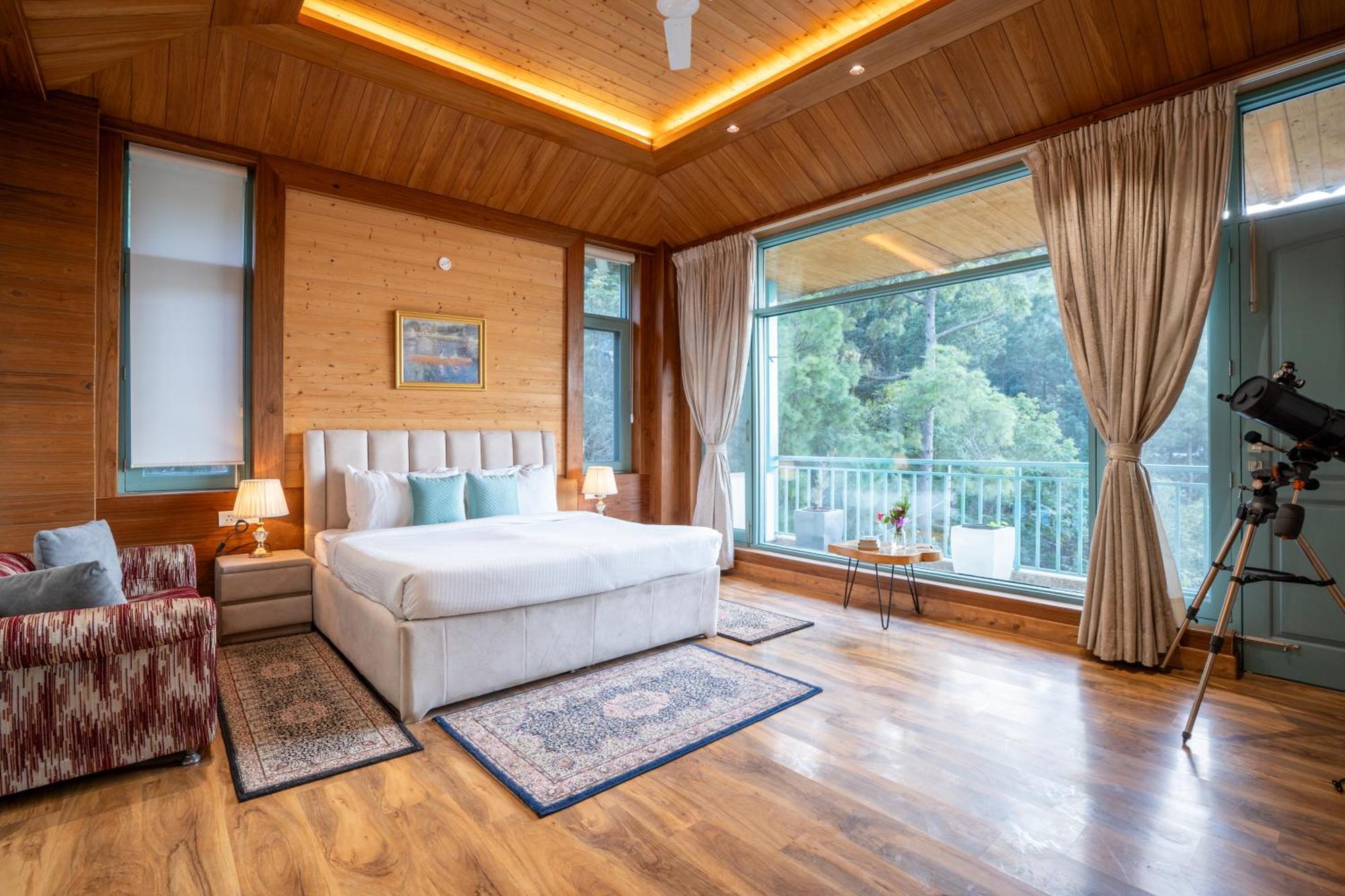 Stayvista At Aykon Estate - Modern Interiors, Views Kasauli Exterior foto