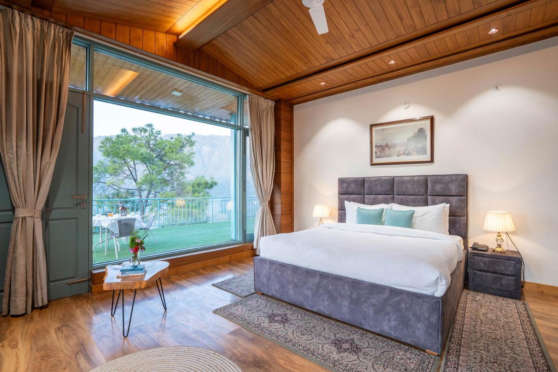 Stayvista At Aykon Estate - Modern Interiors, Views Kasauli Exterior foto